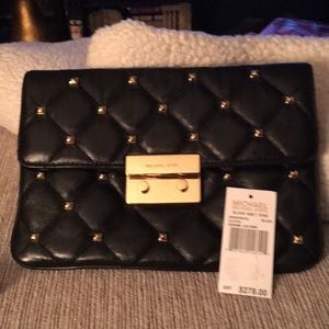 MICHAEL KORS BLACK QUILTED STUD BAG